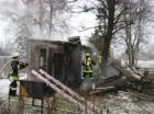 Feuerwehr löscht einen Brand