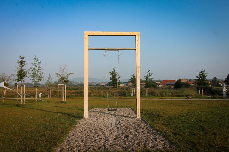 Schaukeln Wörnitzpark (c) Laureen Eggmann