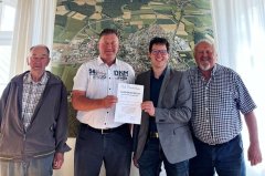 Neuer Feldgeschworener aus Schobdach vereidigt Neuer Feldgeschworener aus Schobdach vereidigt